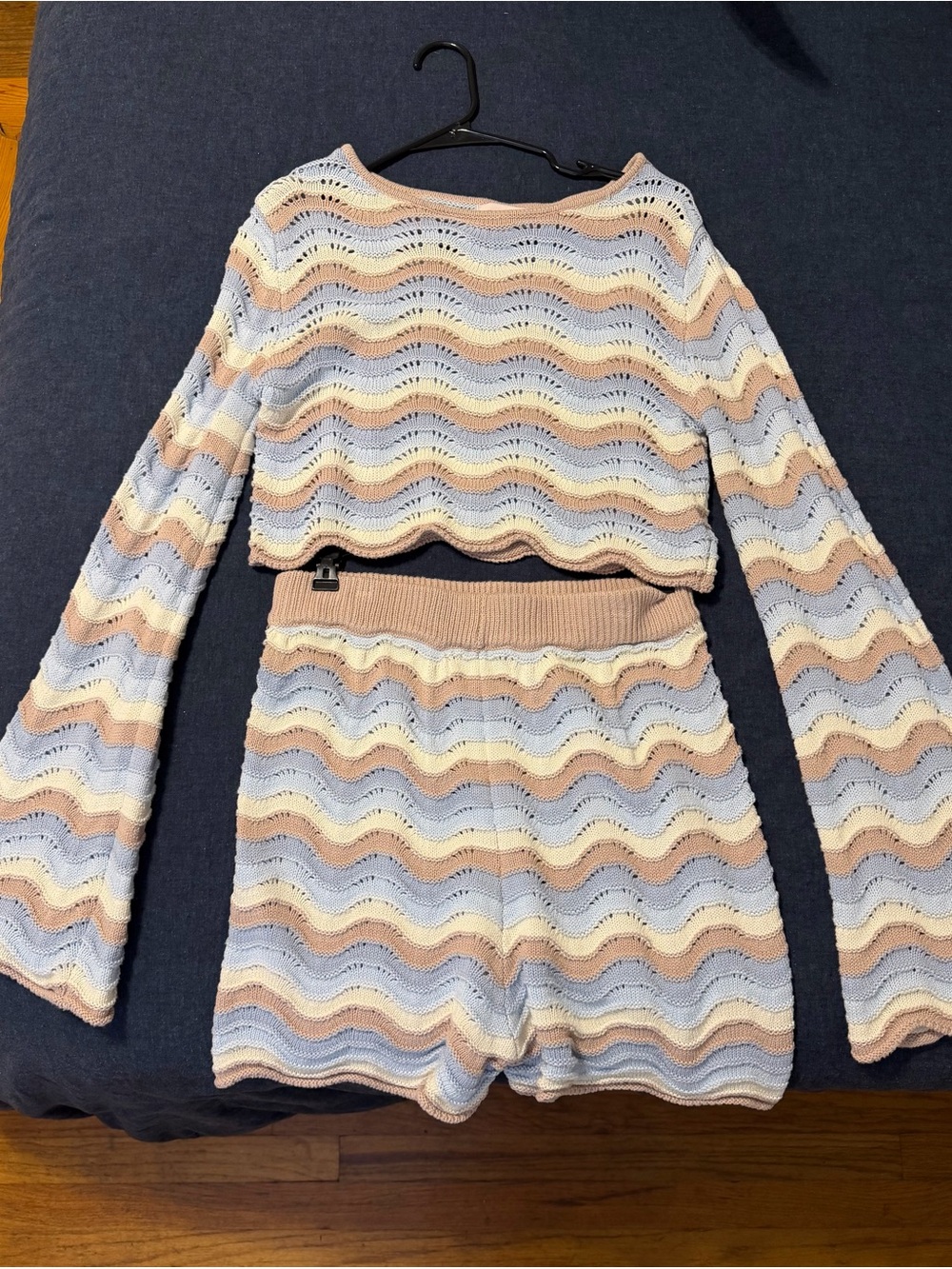 Wave-Knit Cropped Sweater & Short Set - Pastel Blue/Cream/Tan